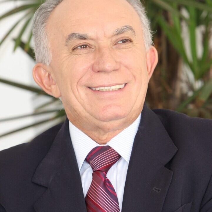 man-person-suit-male-professional-profession-senior-citizen-politician-brasilian-business-executive-adelmir-santana-6